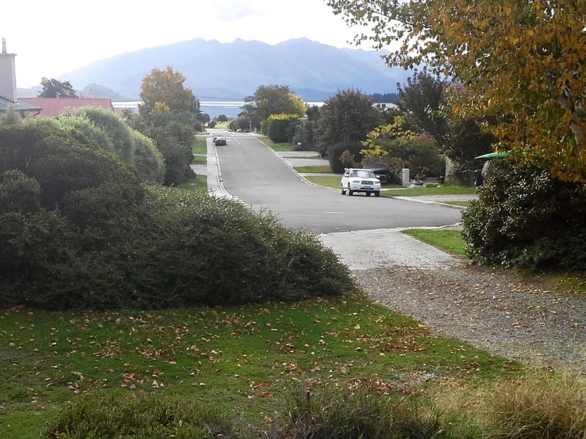 Sycamore Place - Wanaka Holiday Home Екстер'єр фото