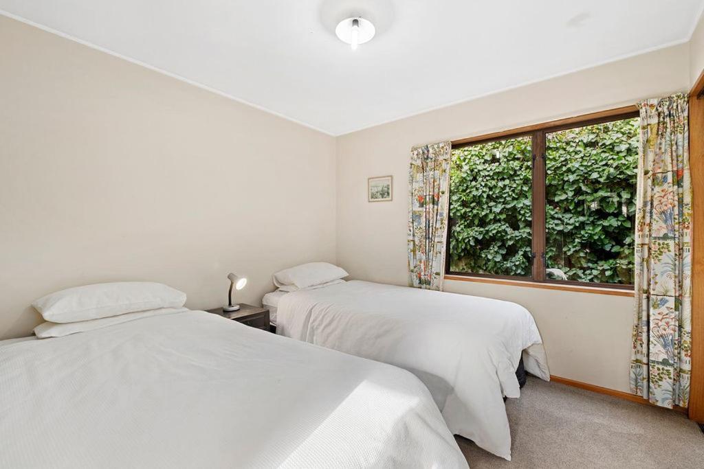 Sycamore Place - Wanaka Holiday Home Екстер'єр фото